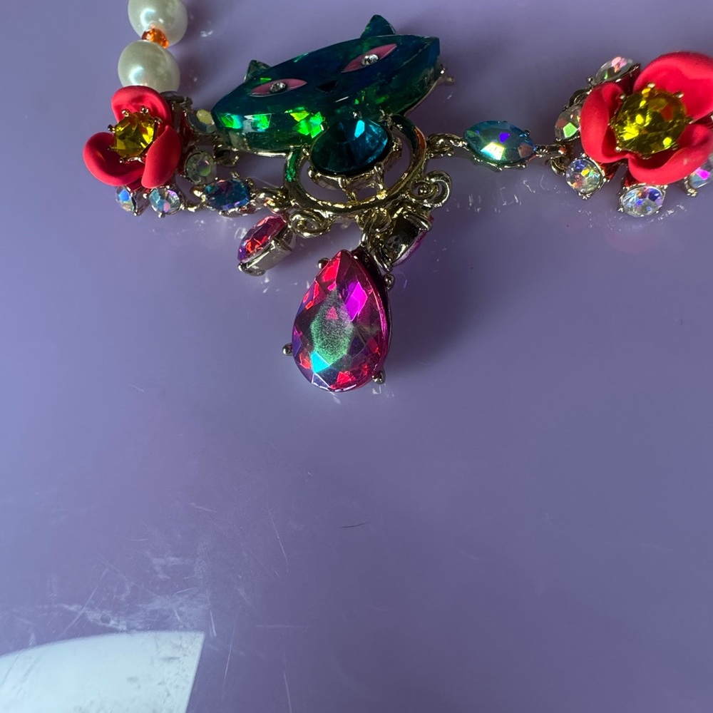 Betsey Johnson Multicolor Cat and Faux Pearl Necklace with Pink - Picture 12 of 13